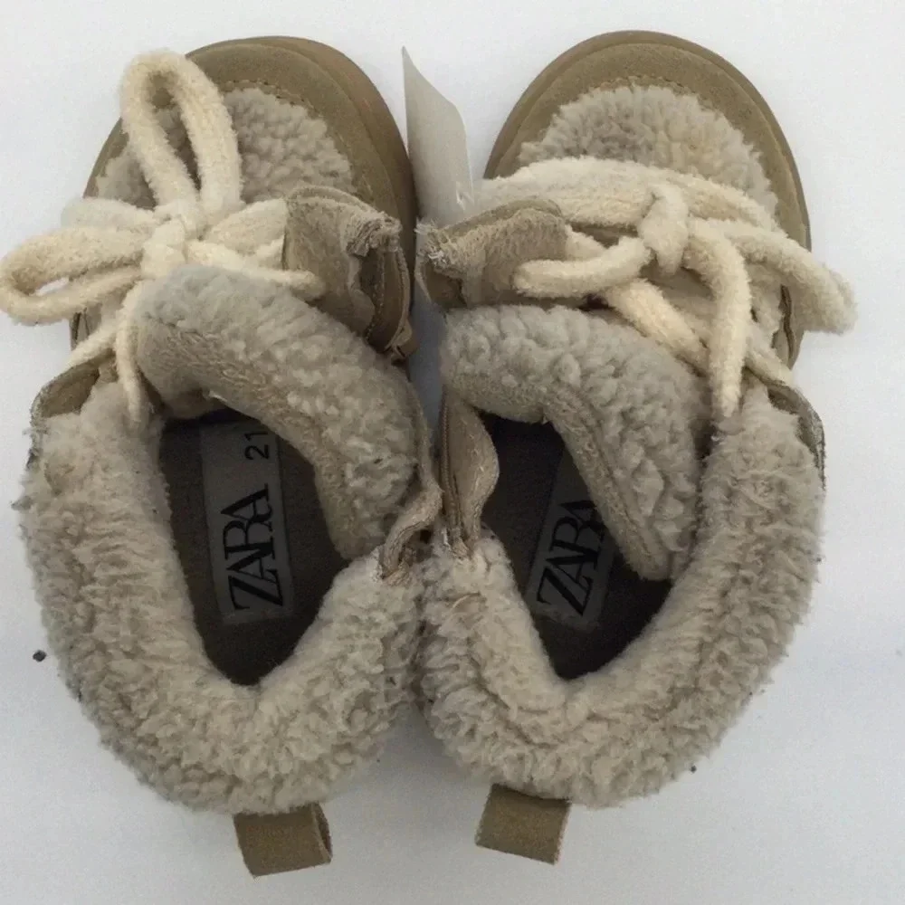Zara Fleece Lined Glitter Boots size 4 toddler